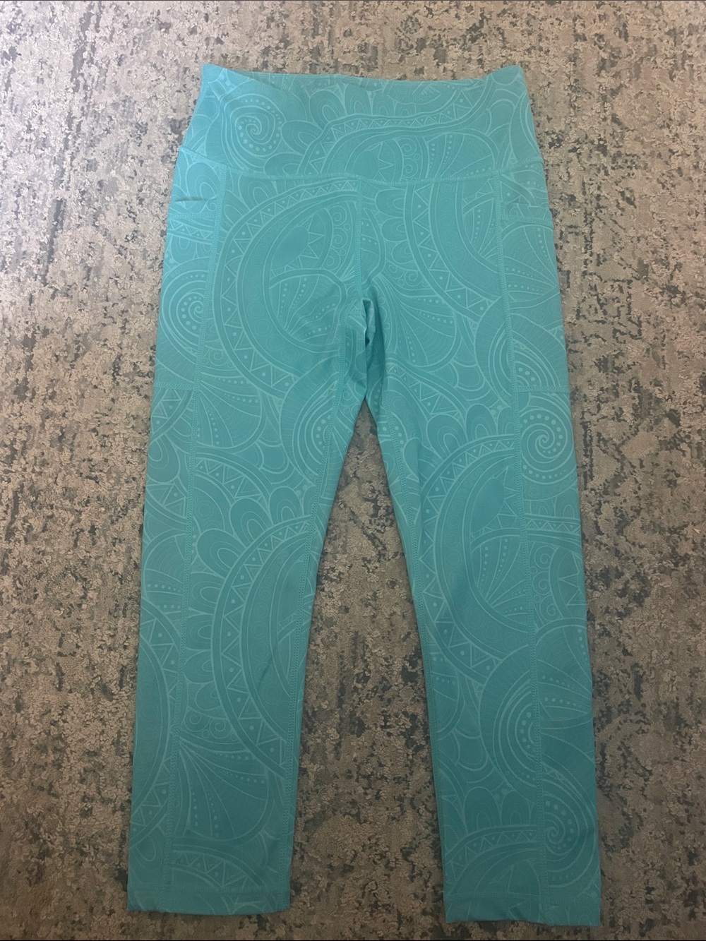 CVG Constantly Varied Gear Zenergy Capri Aqua Leggings